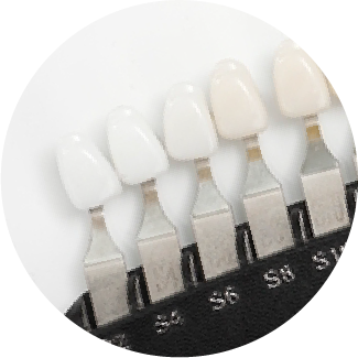 岩手県盛岡市の歯医者・インプラント歯科「高橋衛歯科医院」|歯の色を比較する色見本