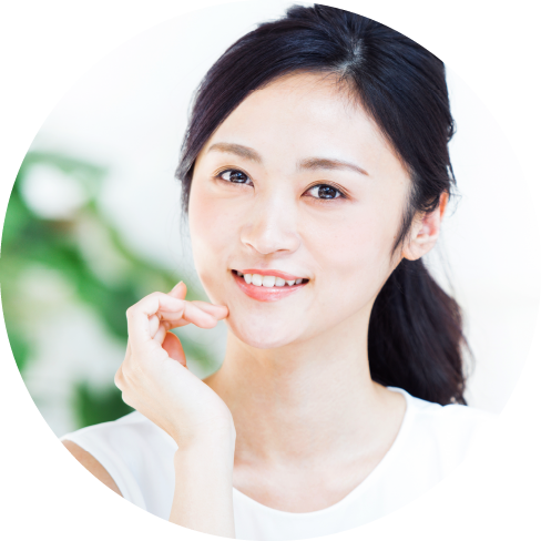 笑顔がキレイな女性